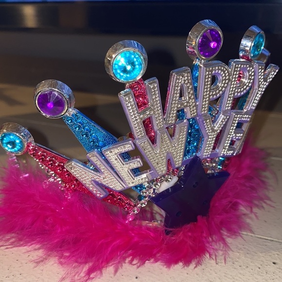 Happy New Year ๐๐ crown feather headpiece hair accessory turquoise pink purple - Picture 2 of 8